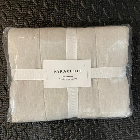 NWT - Parachute Toddler Linen Box Quilt - Color: Bone - Picture 1 of 5